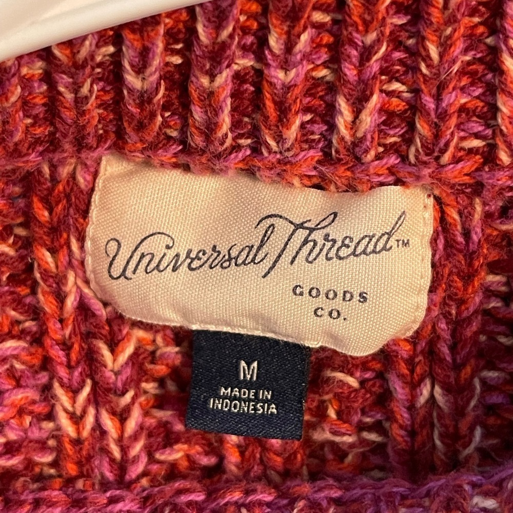 Universal Thread Sweater - Picture 4 of 5